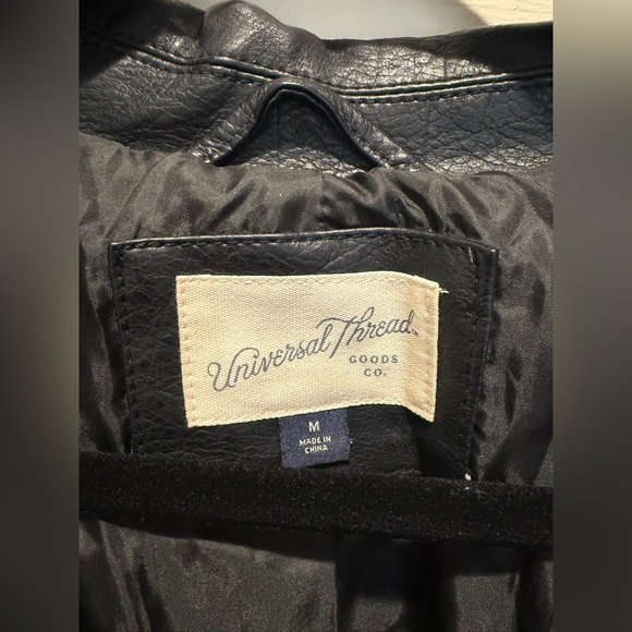 Universal Thread leather jacket - Picture 3 of 6